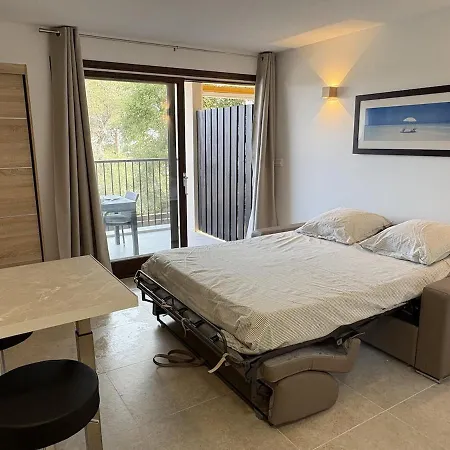 Апартаменты Superbe Terrasse Piscine Et *